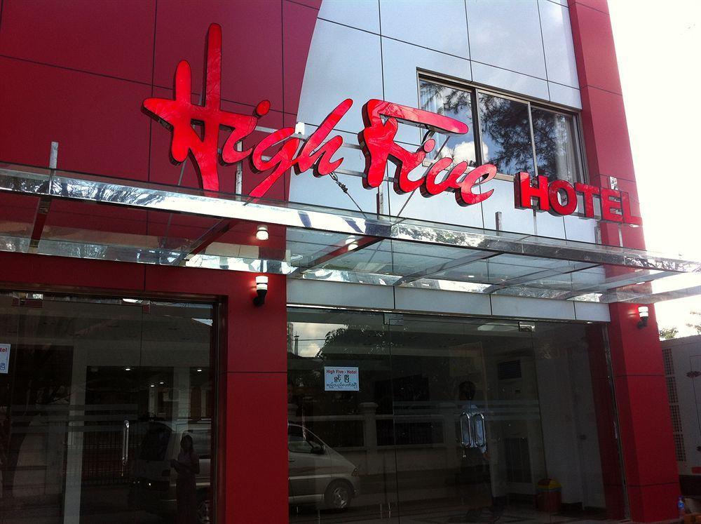 High Five Hotel Yangon Esterno foto